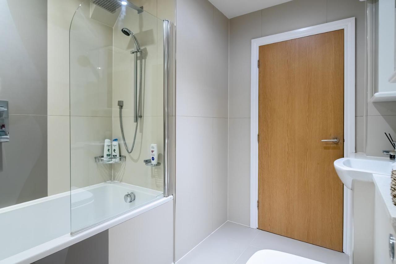 Chic 3 Bed Apartment Near London Bridge With Balcony Exterior foto